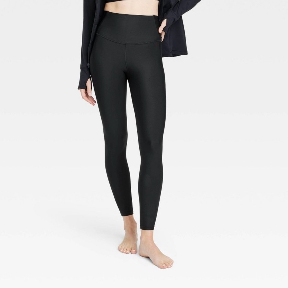 NWT All in Motion Leggings - Black Effortless Support High-Rise 7/8 length-Large